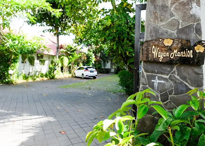 Urbanview Wayan Mansion 3*