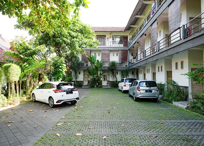 Urbanview Wayan Mansion 3*