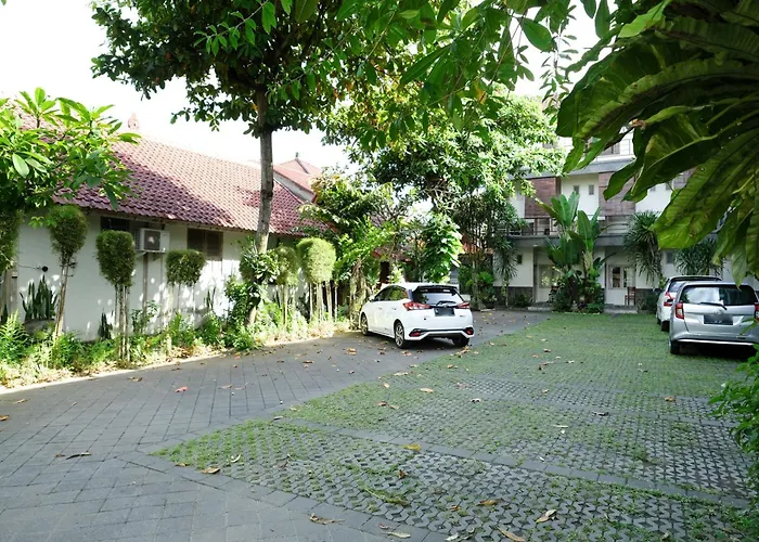 Urbanview Wayan Mansion Hotel Denpasa