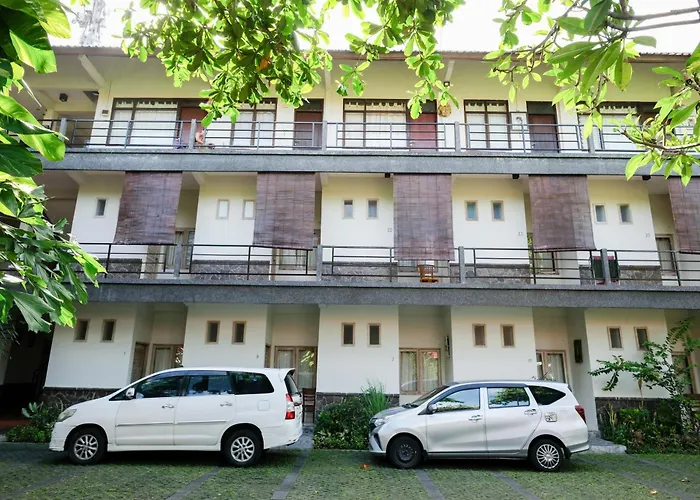 Hotel Urbanview Wayan Mansion