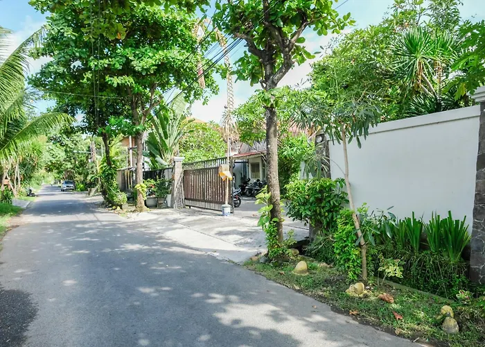 Urbanview Wayan Mansion Hotel Denpasa